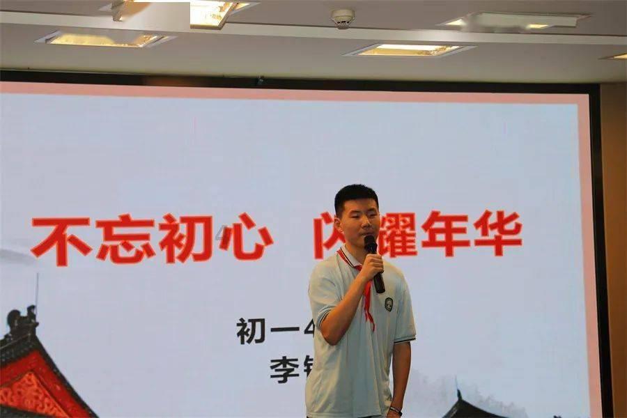 一驻韩美军战斗机在韩国全罗北道群山稷岛附近坠落